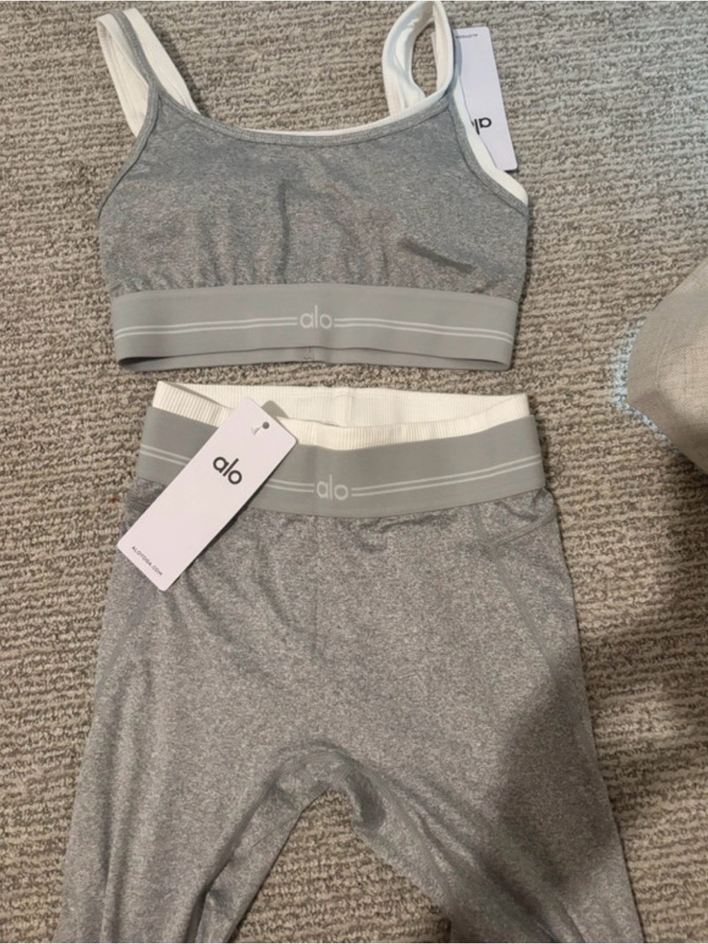 Alo Yoga grey workout set Size S